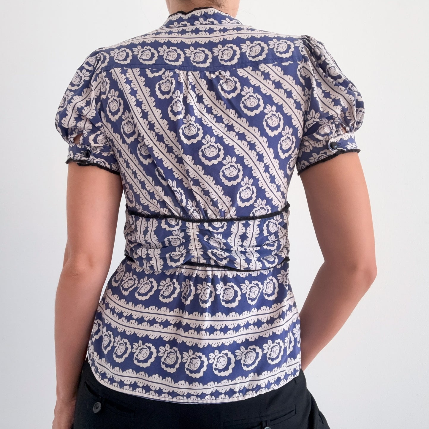 Y2K Periwinkle & Ivory Printed Silk Blouse / SZ M