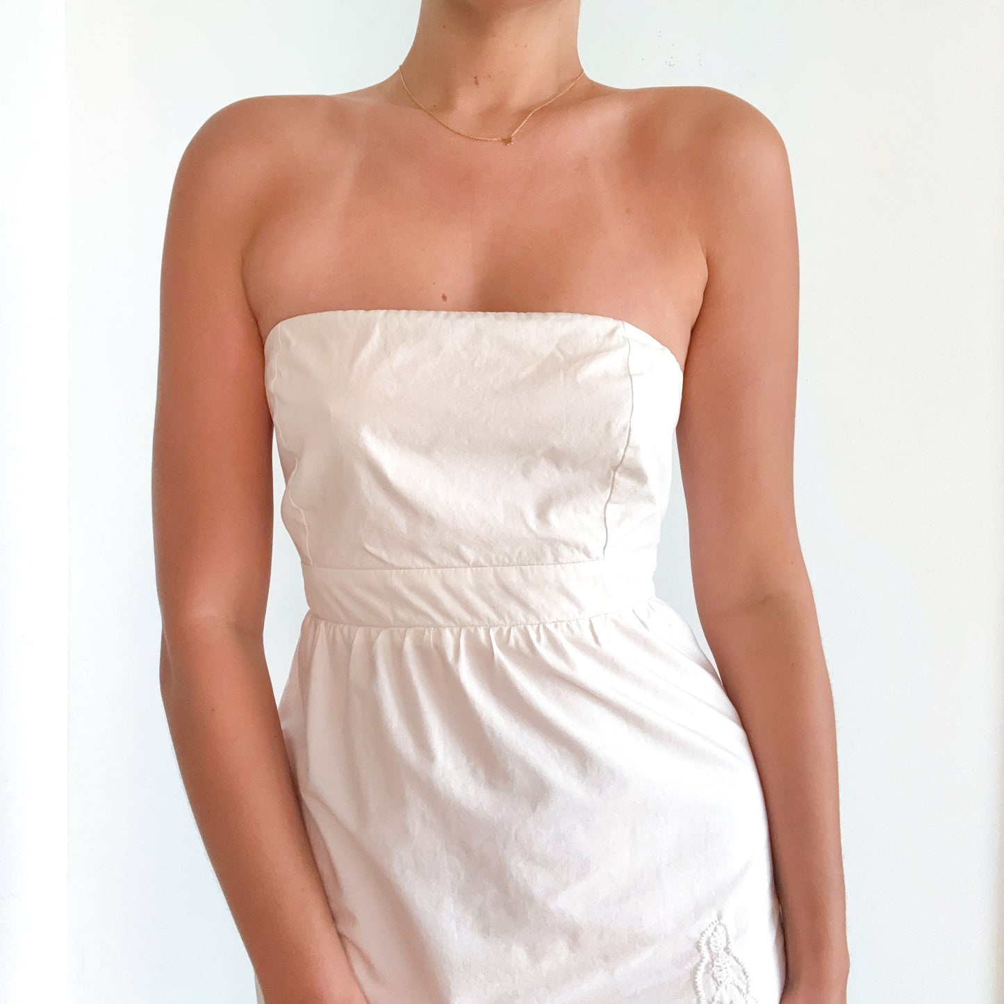 Y2K White Cotton Embroidered Mini Dress / SZ 4