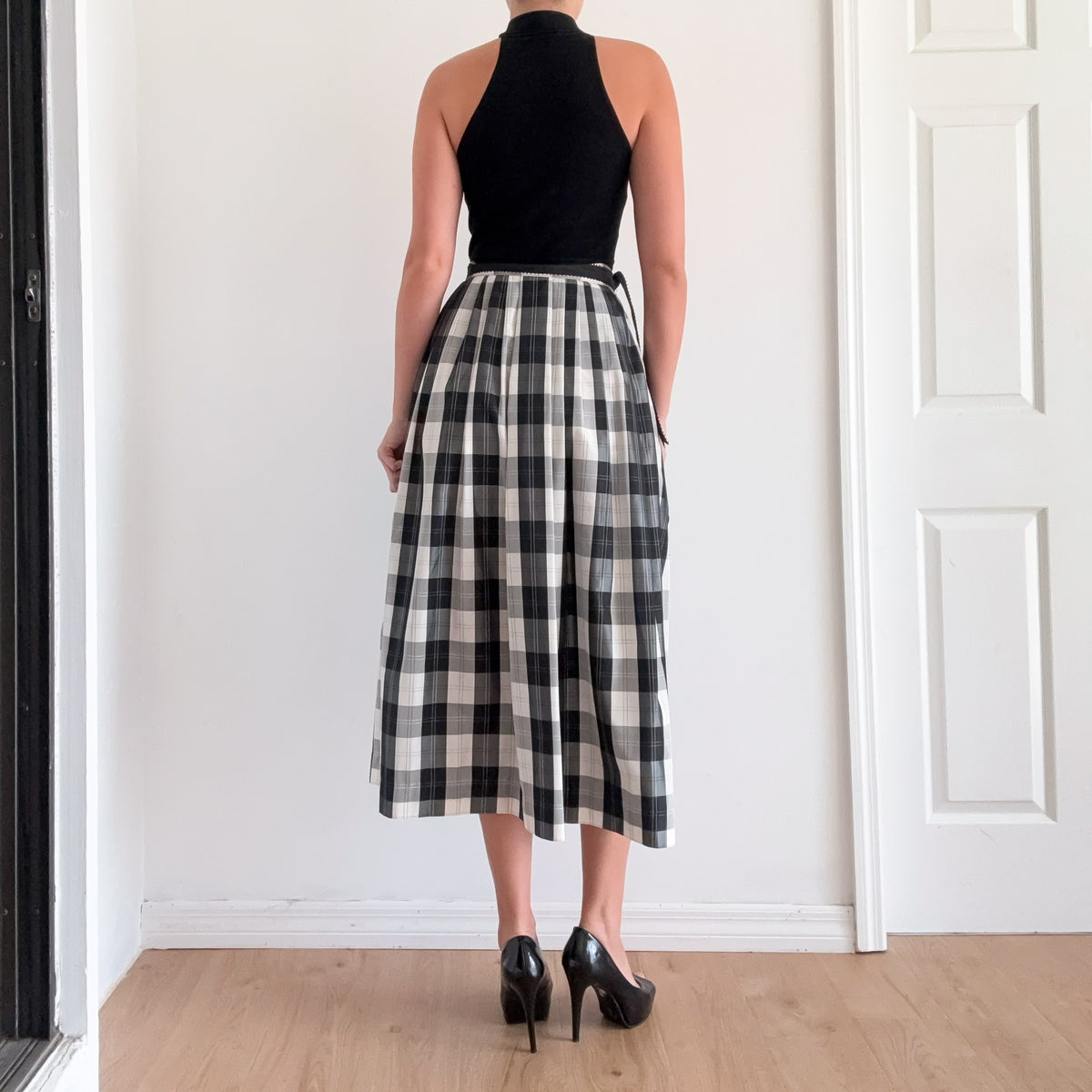 70's Black & White Plaid Taffeta Maxi Skirt / SZ 4