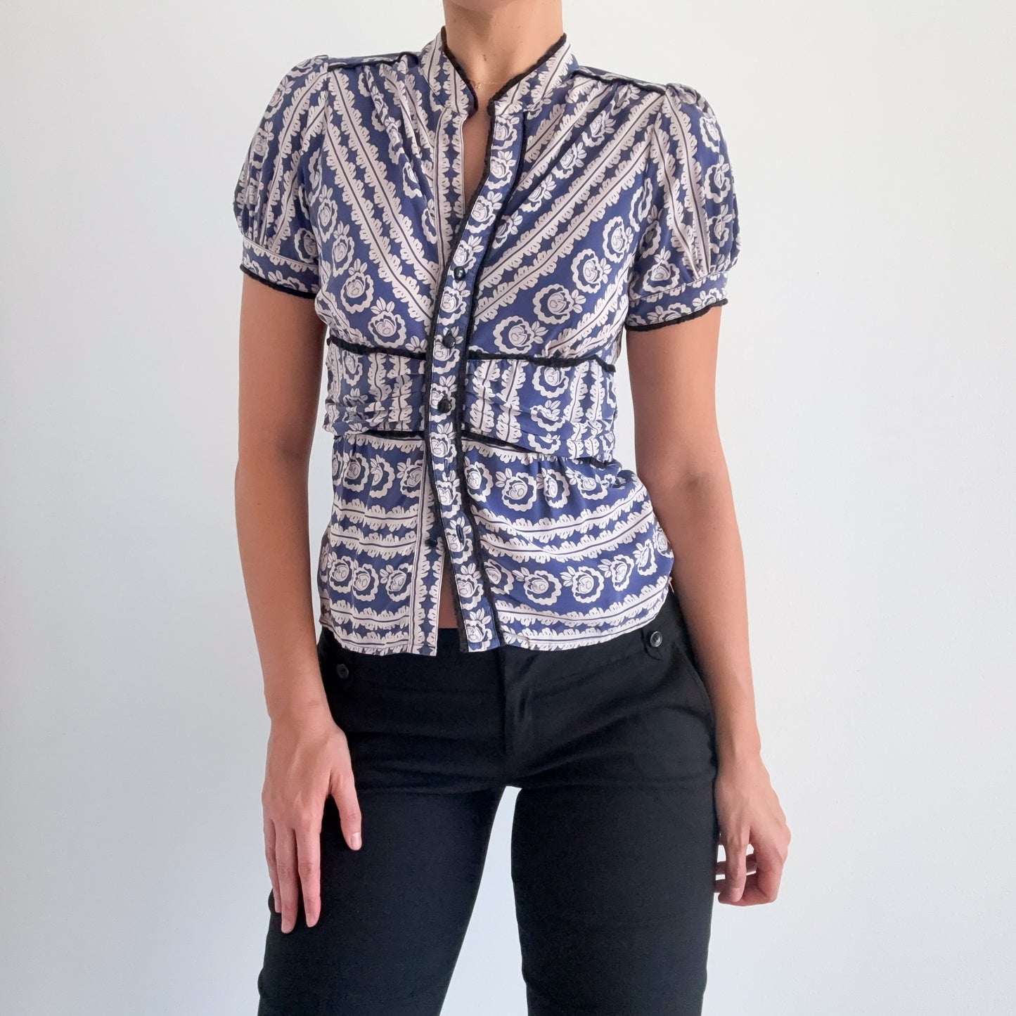 Y2K Periwinkle & Ivory Printed Silk Blouse / SZ M