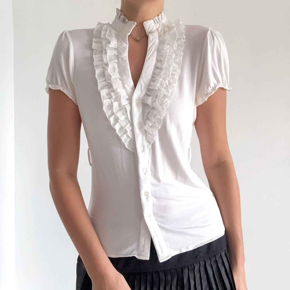 Y2K White Rayon Ruffle Button Blouse / SZ M-L