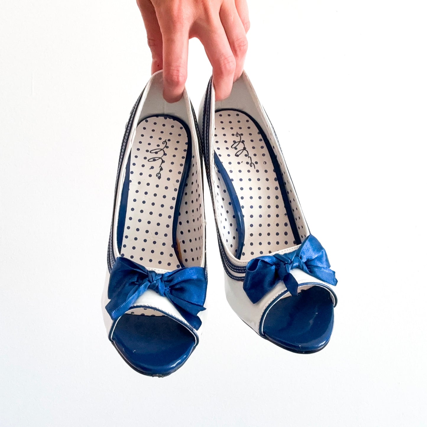 Y2K White & Blue Sailor Pumps / SZ 8