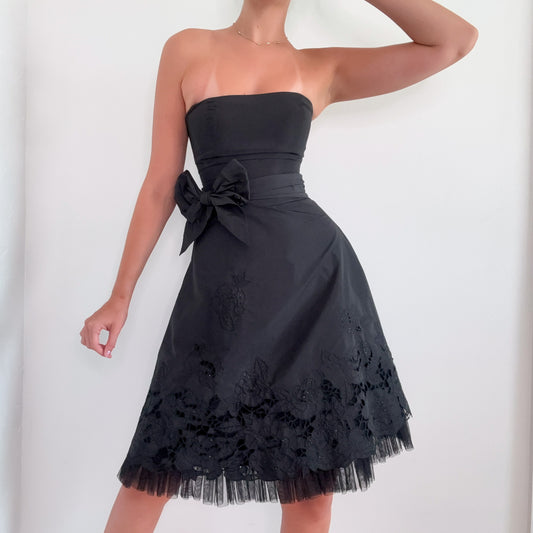 Y2K BCBGMaxAzria Black Taffeta Cocktail Dress / SZ 2