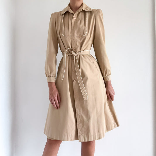 70's Tan & White Trench Coat / SZ S