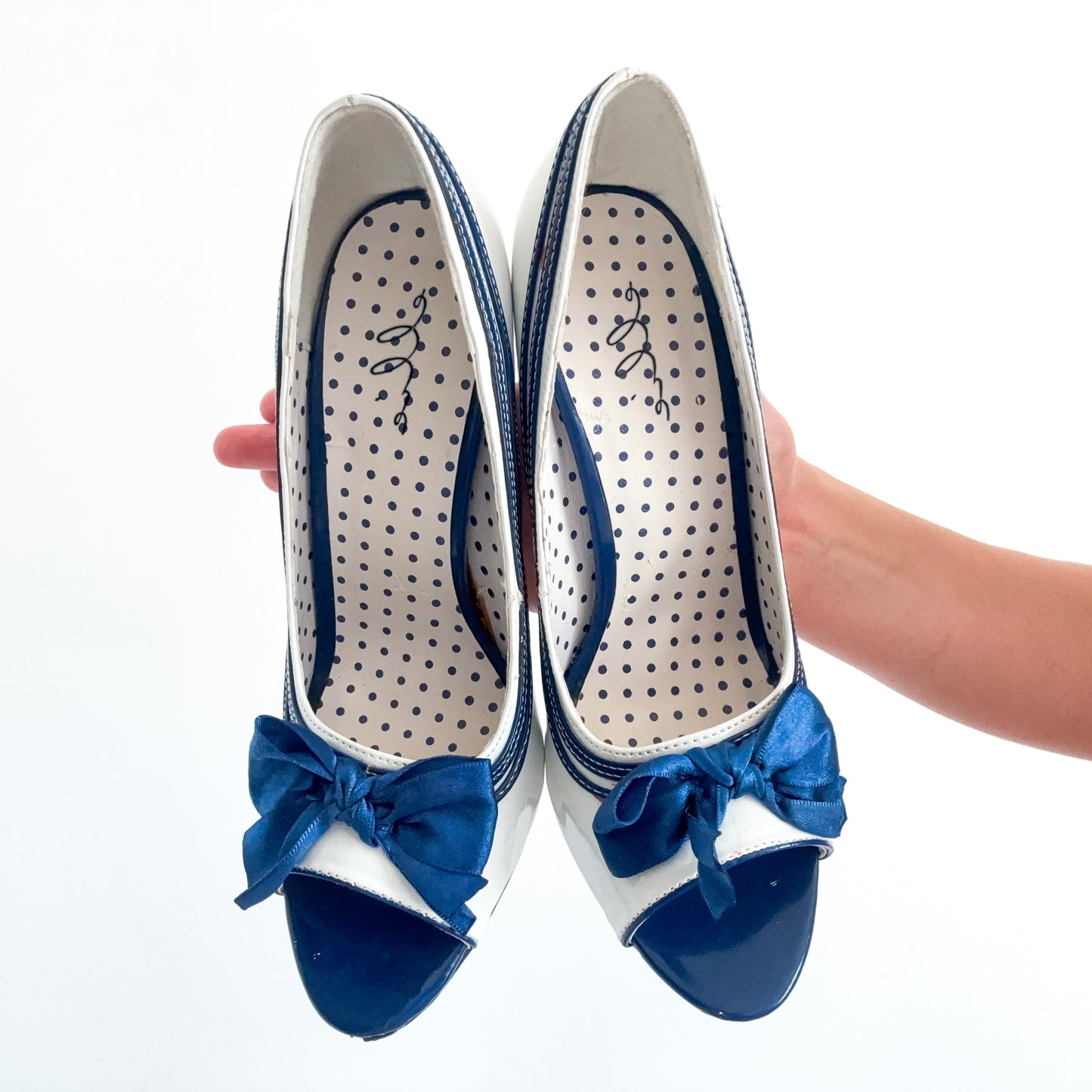 Y2K White & Blue Sailor Pumps / SZ 8