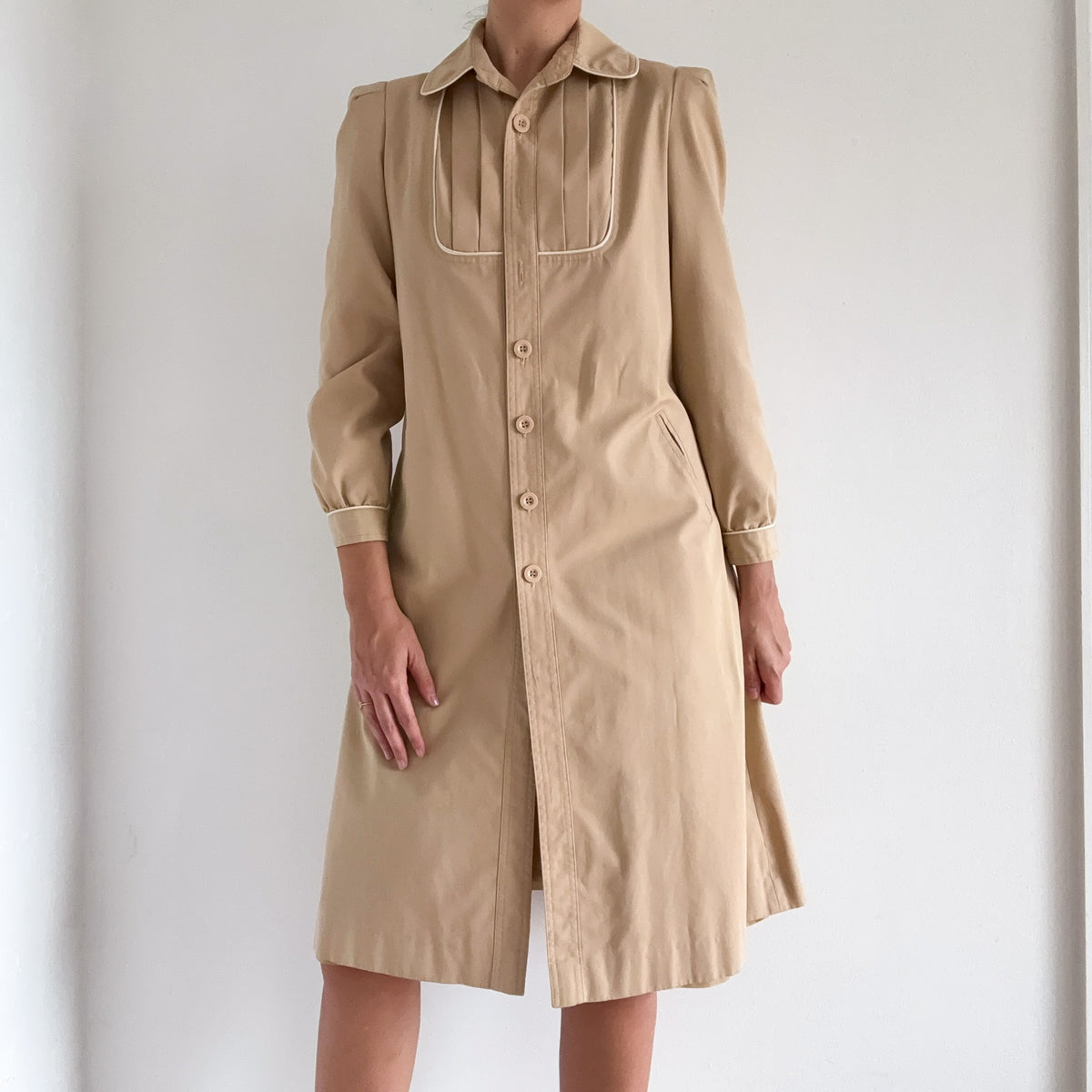 70's Tan & White Trench Coat / SZ S