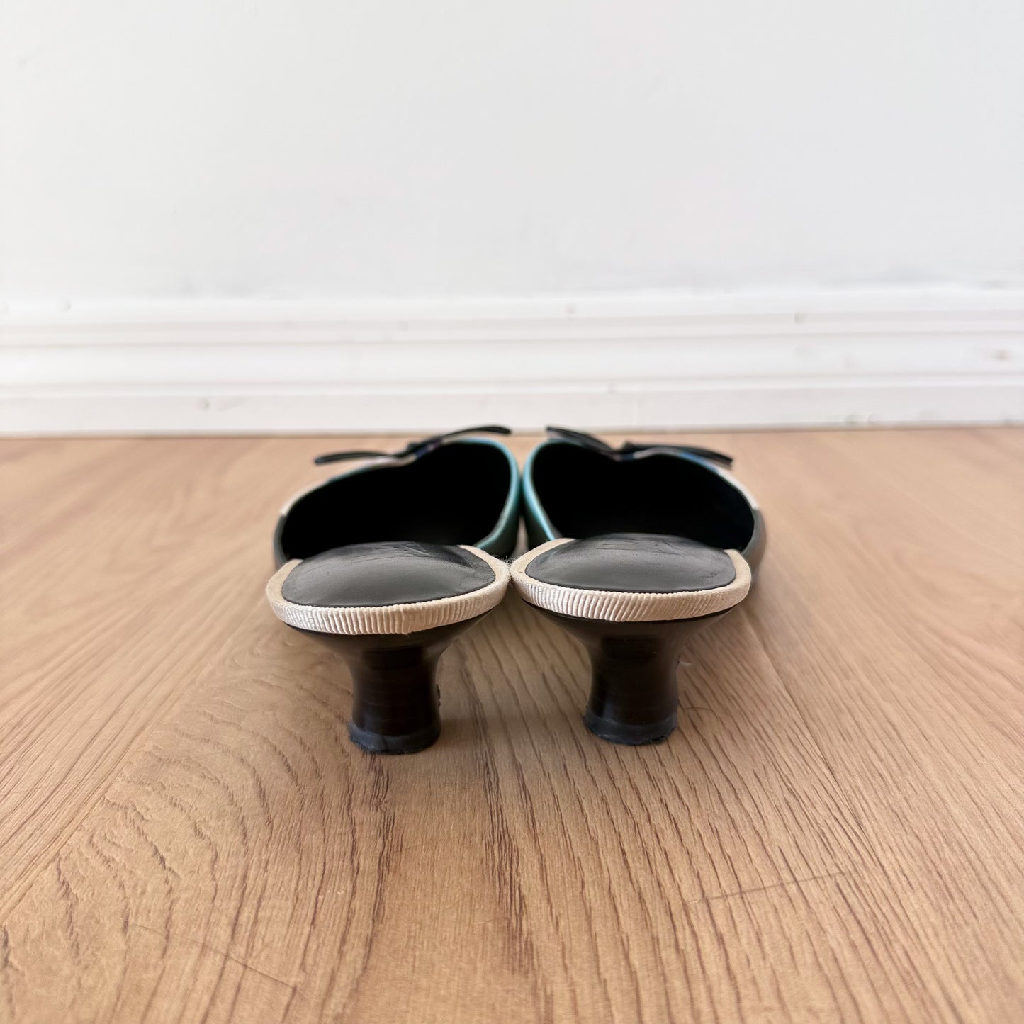 Y2K Artwork Ballet Kitten Heels / SZ 8