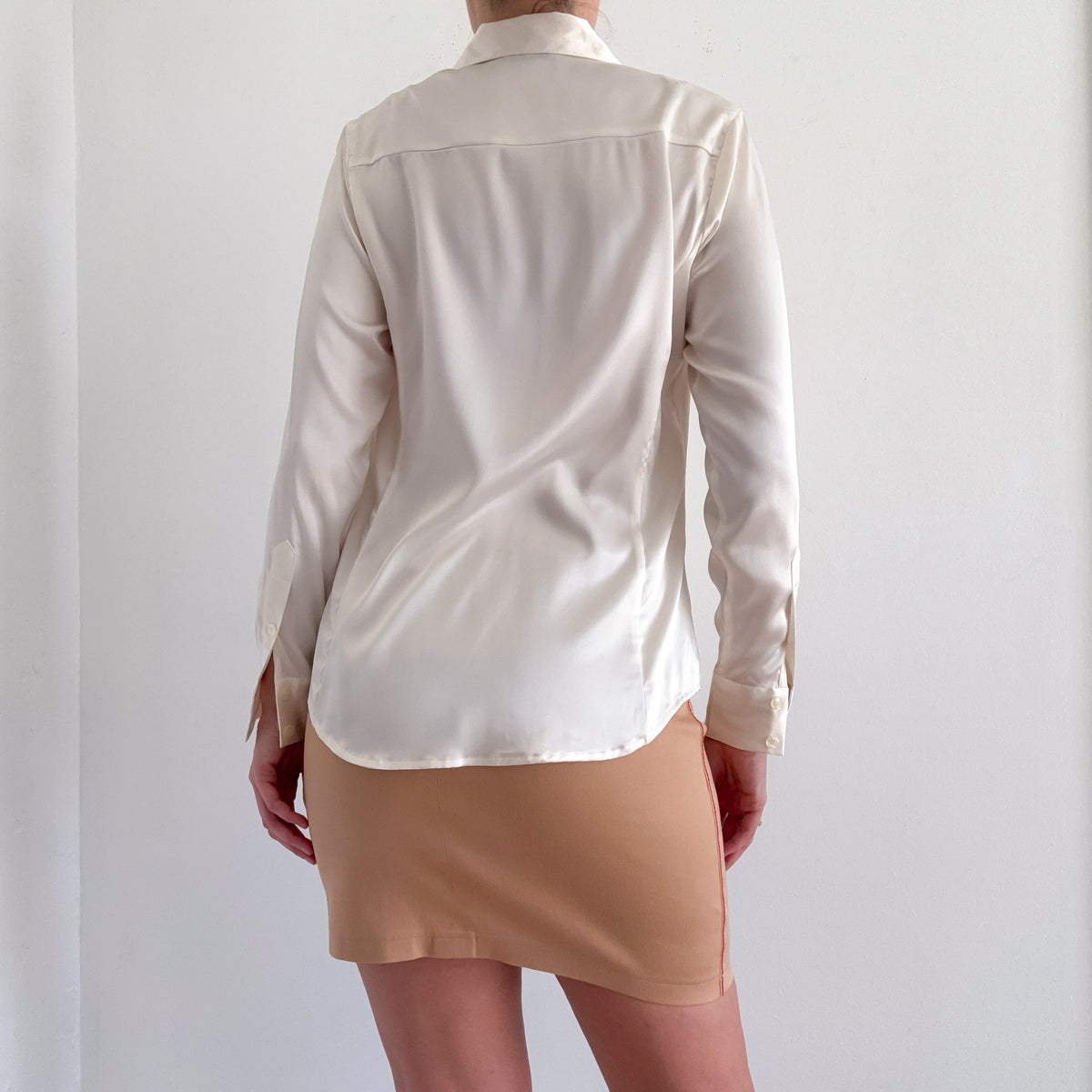 90's Ivory Satin Button Up Blouse / SZ S/M