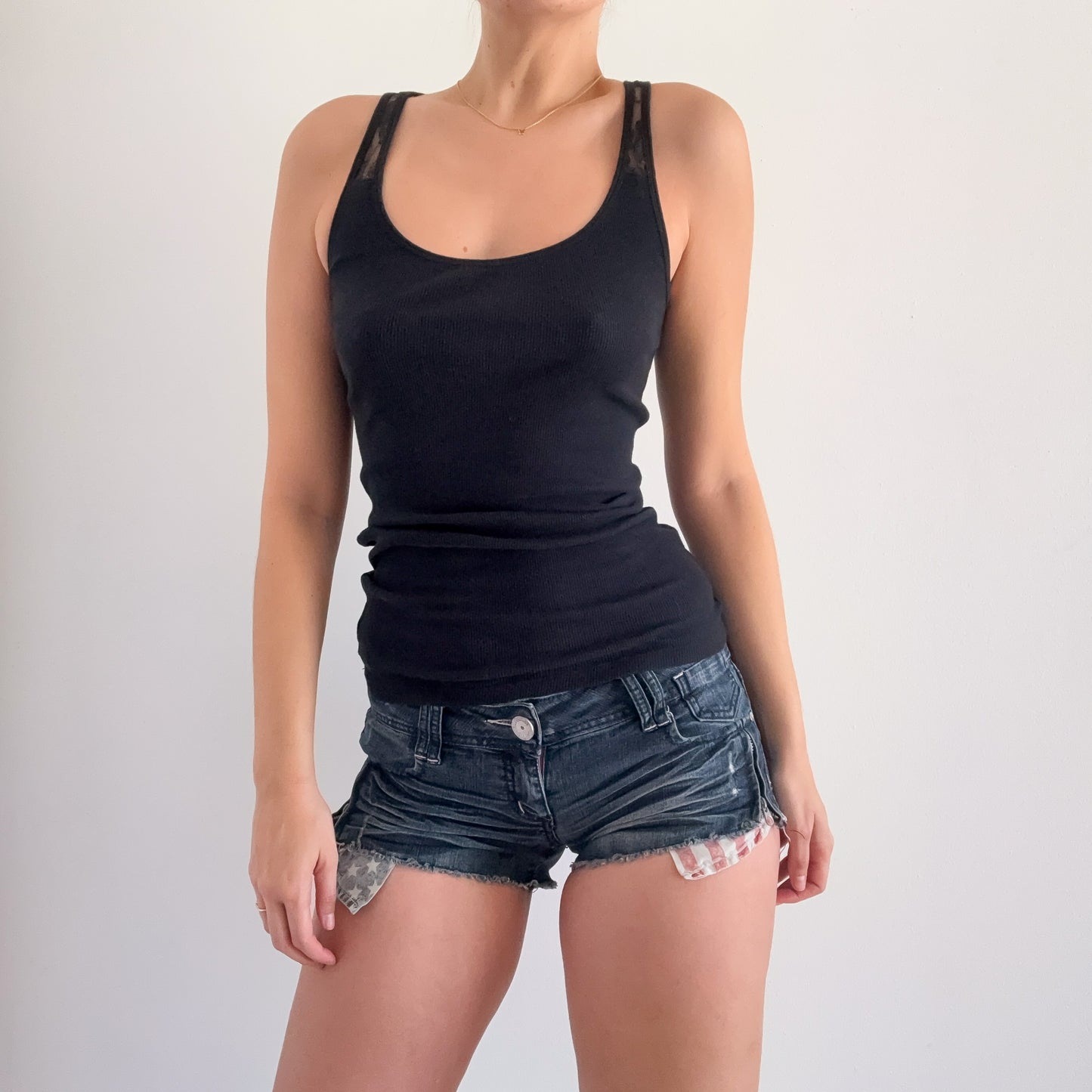 Y2K Dark Denim Cutoff Shorts / SZ 4