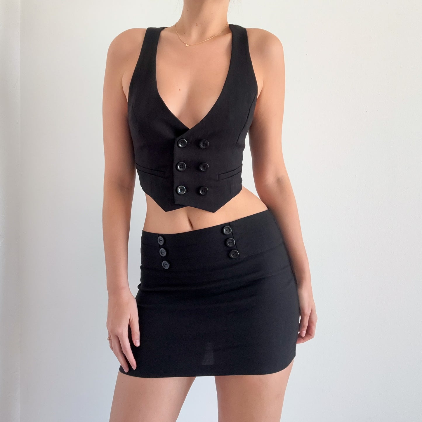 Y2K Black Stretch Button Mini Skirt / SZ S-M