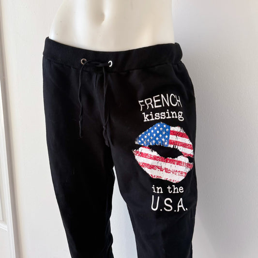 Y2K Black "French Kissing" Capri Sweatpants / SZ M-L