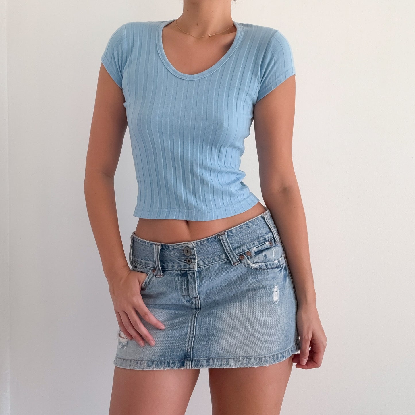 90's Baby Blue Cropped Tee / SZ S