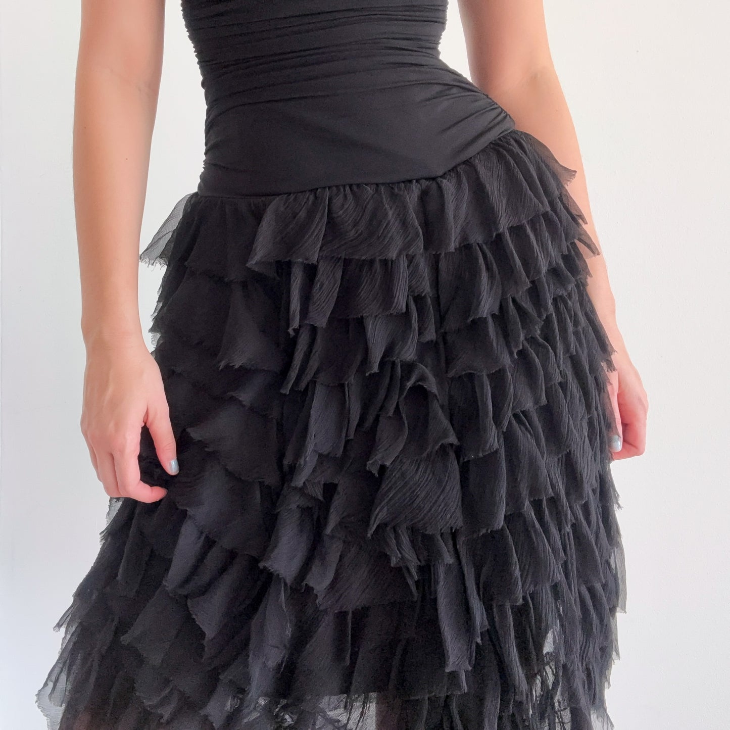 Y2K BCBGMaxAzria Black Silk Ruffle Dress / SZ XS-S