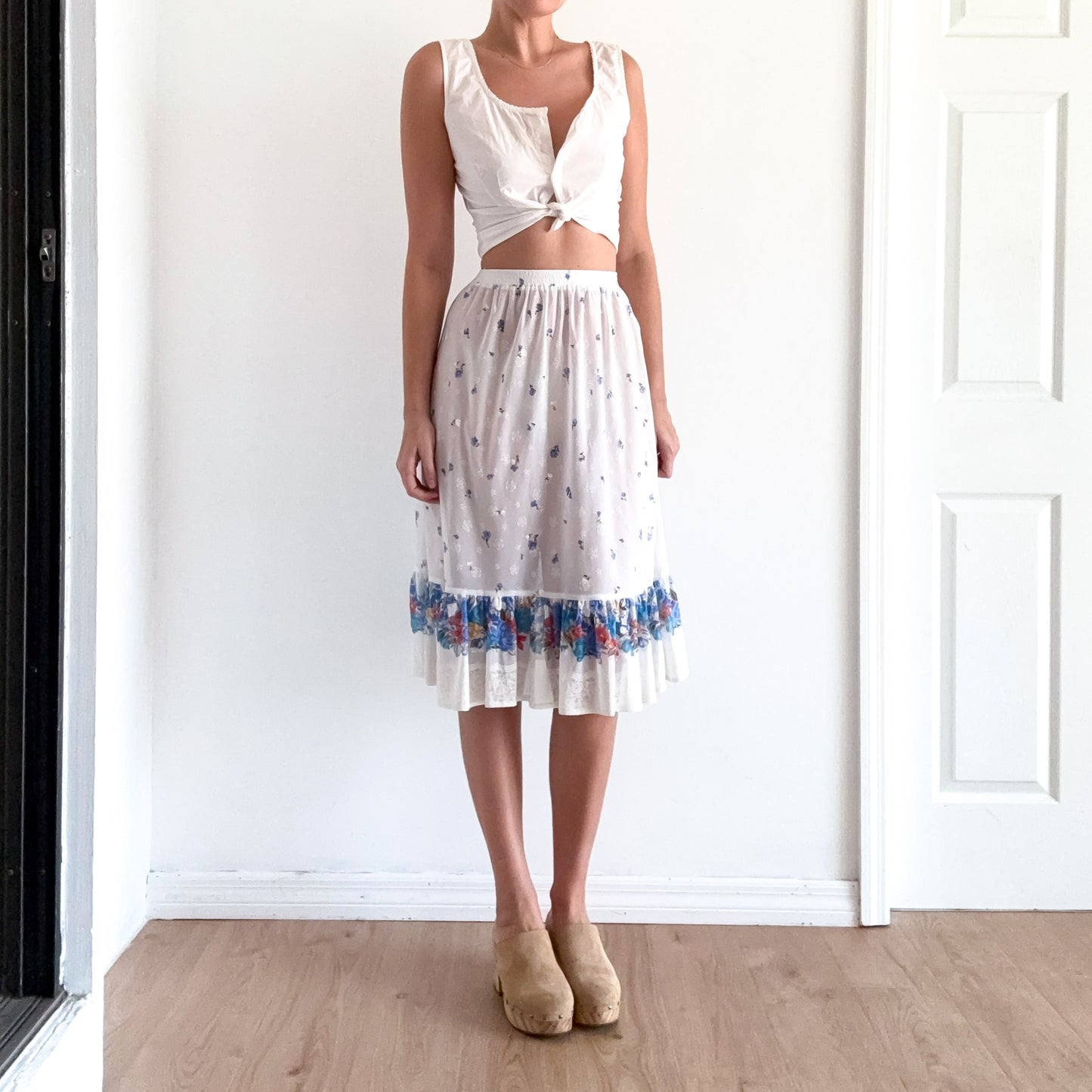 70's White & Blue Floral Skirt / SZ XS-S