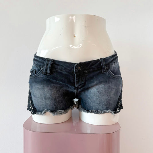 Y2K Dark Denim Crochet Frayed Shorts / SZ M