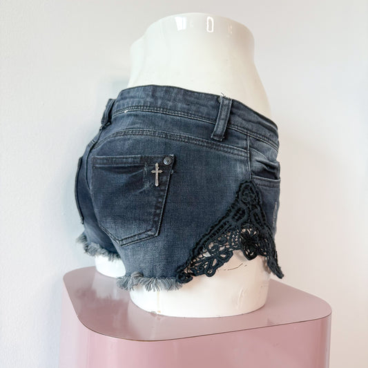 Y2K Dark Denim Crochet Frayed Shorts / SZ M