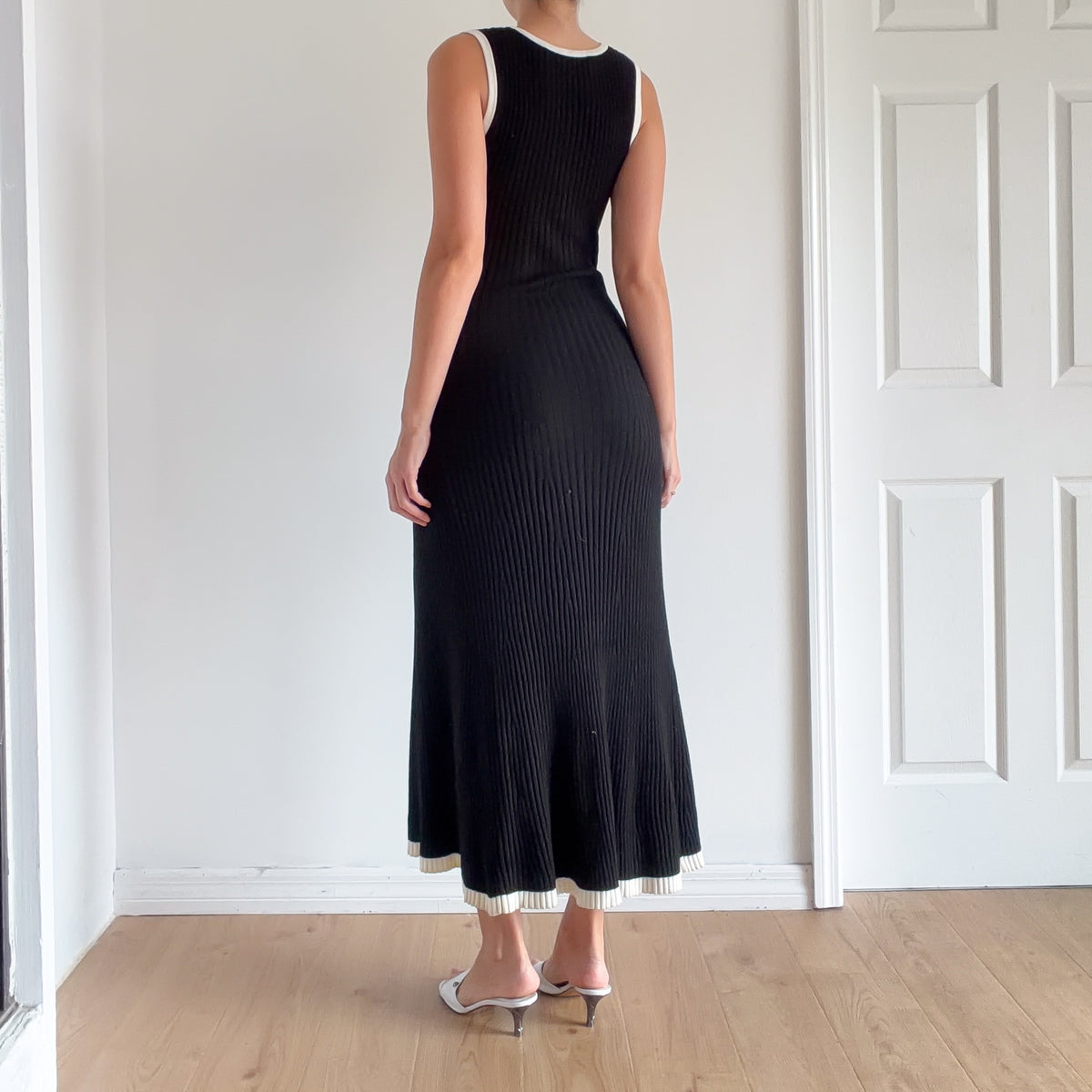 Black & White Contrast Knit Maxi Dress / SZ S
