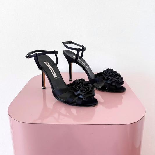 Manolo Blahnik Black Rosette Heels / SZ 7