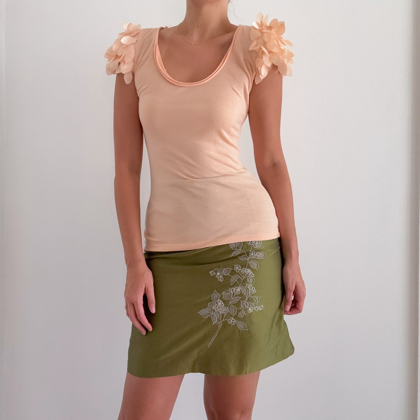 Y2K Apricot Petal Sleeve Tee / SZ XS/S