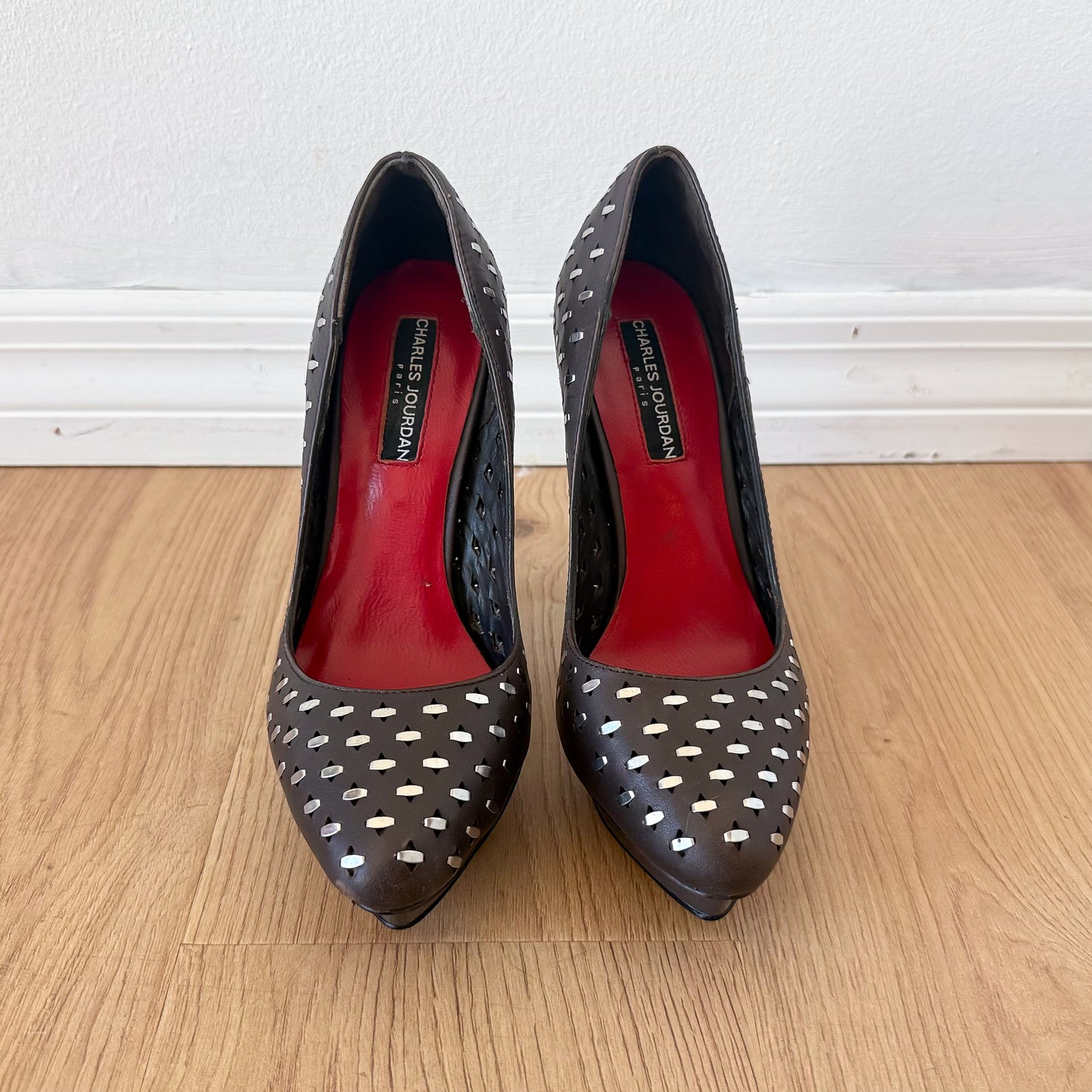 Y2K Charles Jourdan Grey Stud Stilettos / SZ 6
