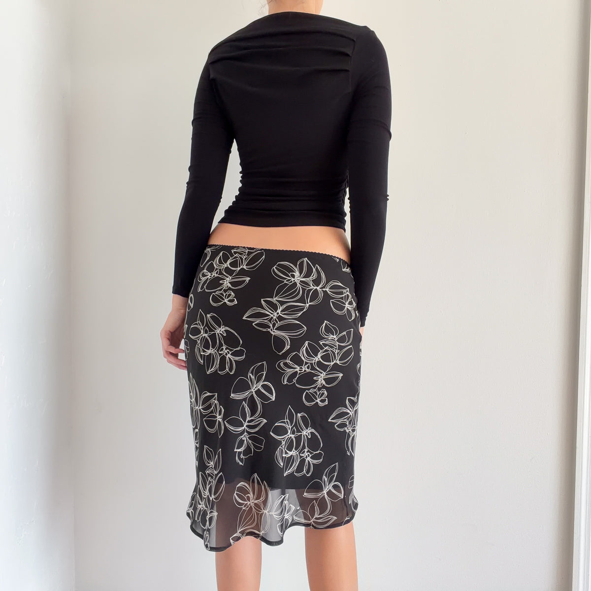 Y2K Black & White Floral Midi Skirt / SZ S-M