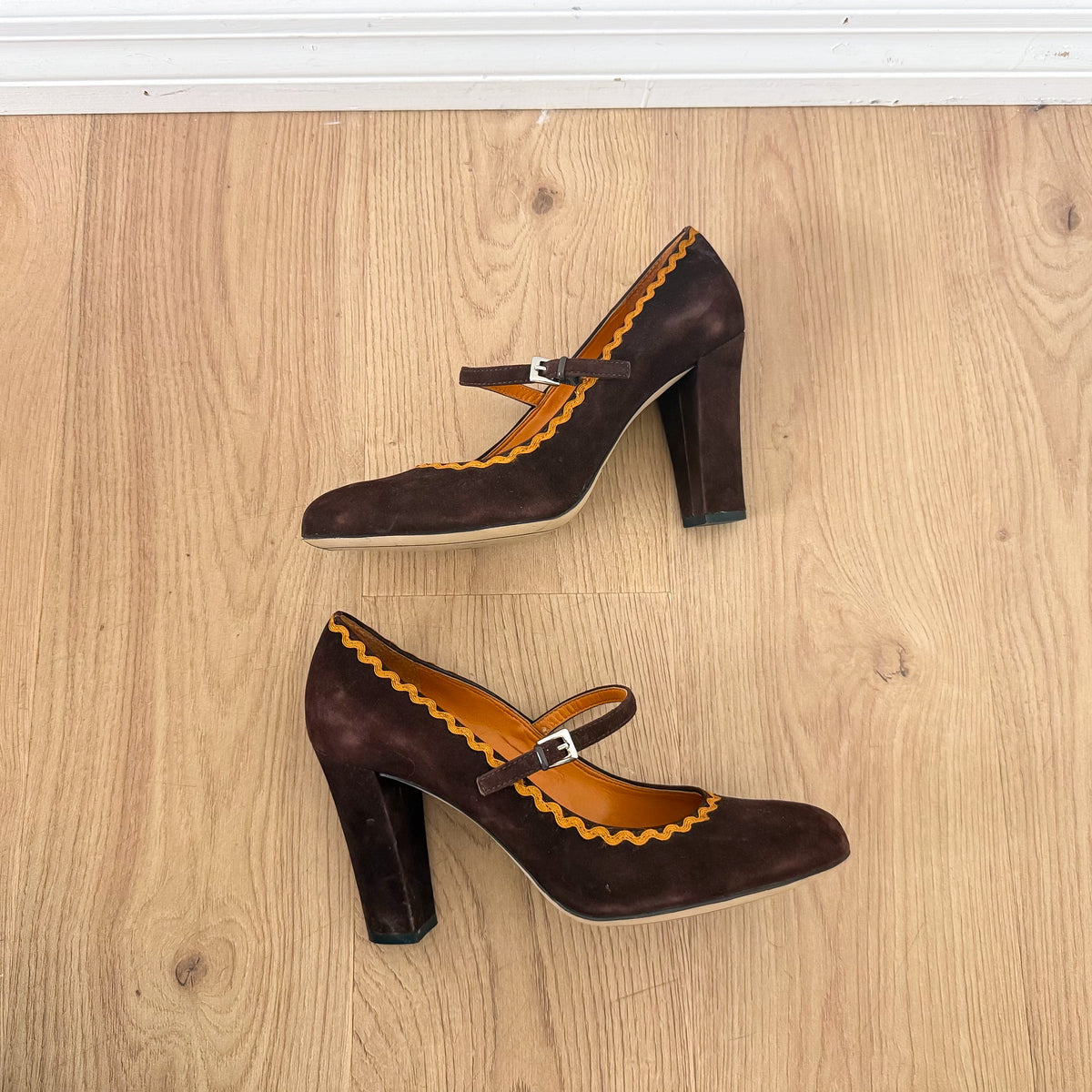 Y2K Brown Suede & Orange Maryjane Pumps / SZ 8.5