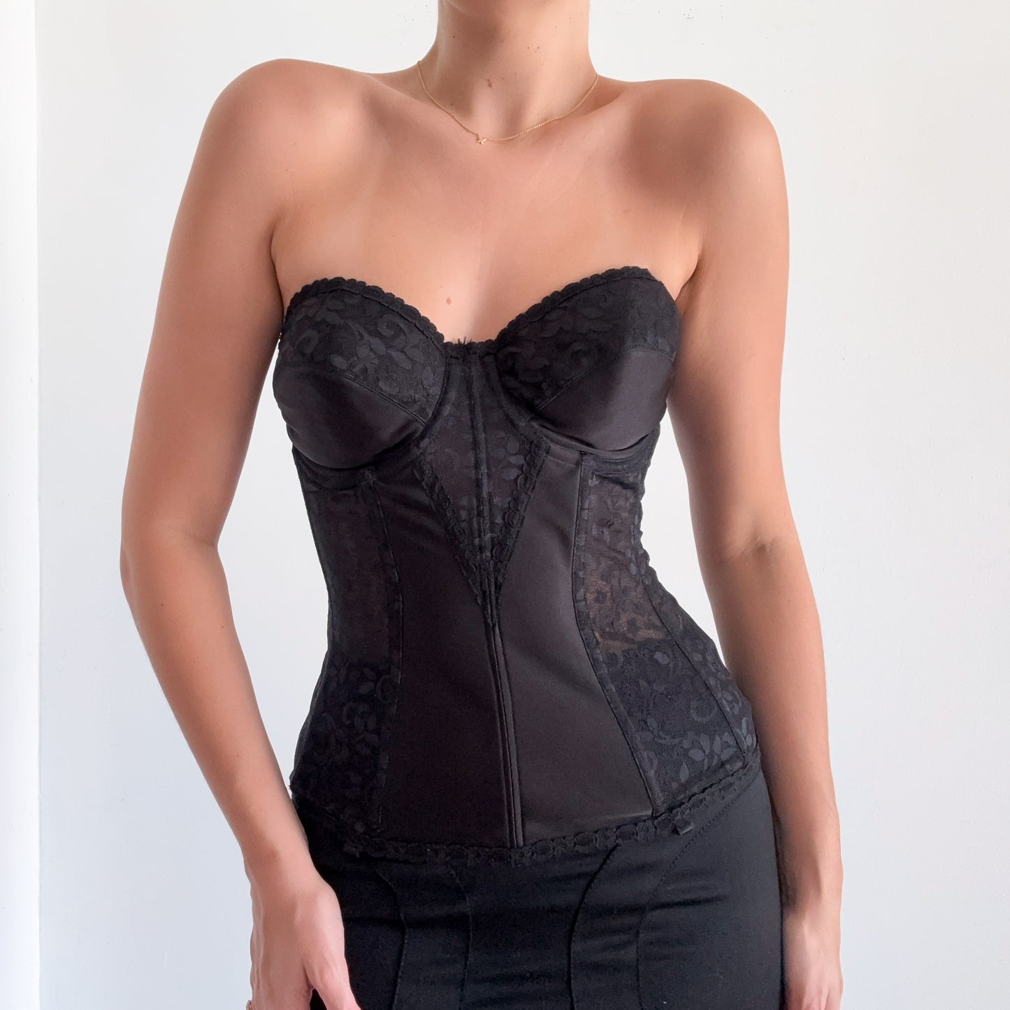 80's Black Lace Bustier Bra / SZ 36D
