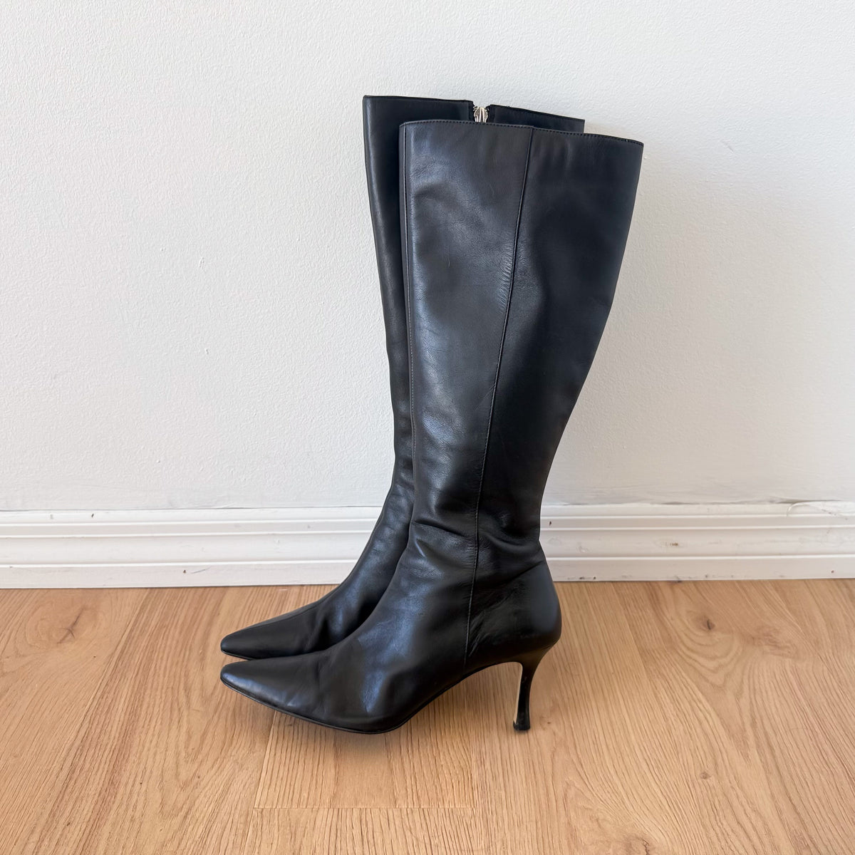 Y2K Black Leather Pointy Toe Boots / SZ 9