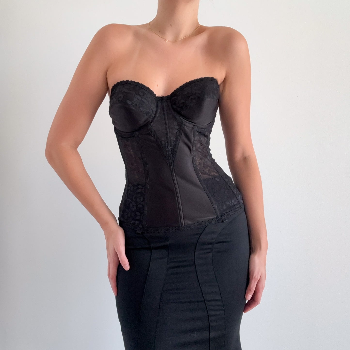 80's Black Lace Bustier Bra / SZ 36D