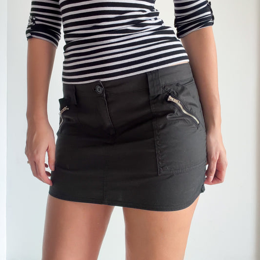 Y2K Guess Black Cotton Cargo Mini Skirt / SZ 8