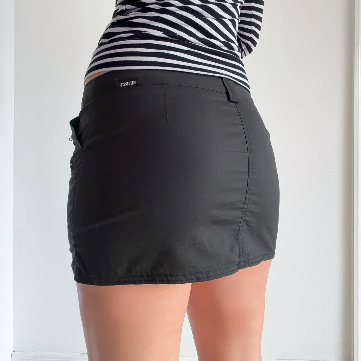Y2K Guess Black Cotton Cargo Mini Skirt / SZ 8