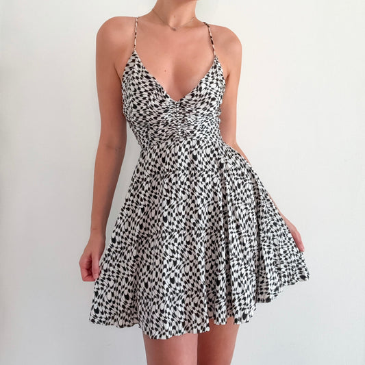 Contemporary B&W Swirl Dress / SZ M