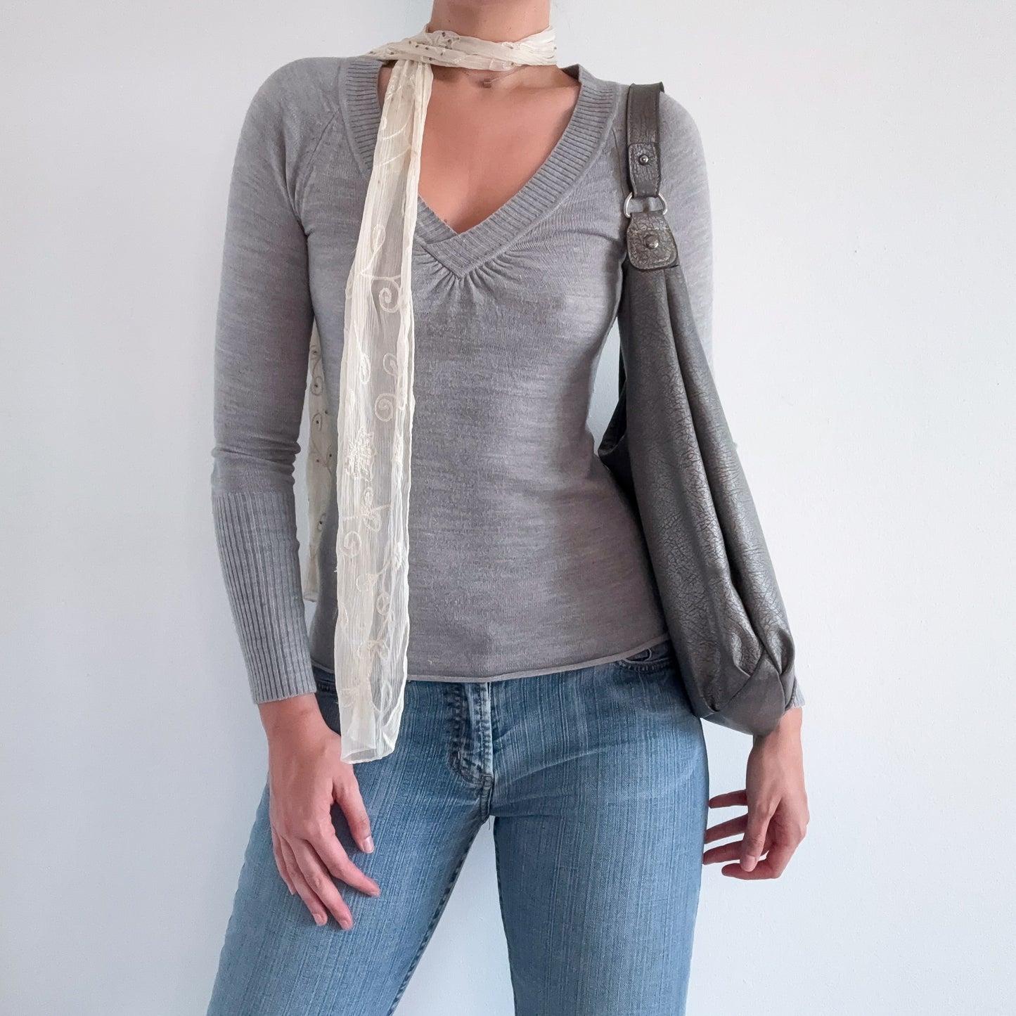 Y2K Grey Knit V-Neck Top / SZ XS/S