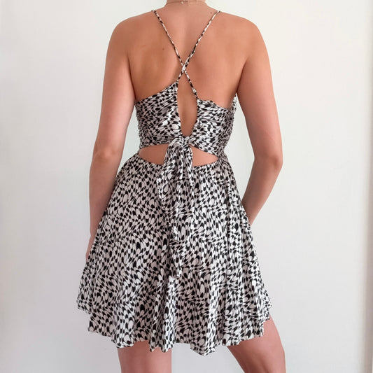 Contemporary B&W Swirl Dress / SZ M