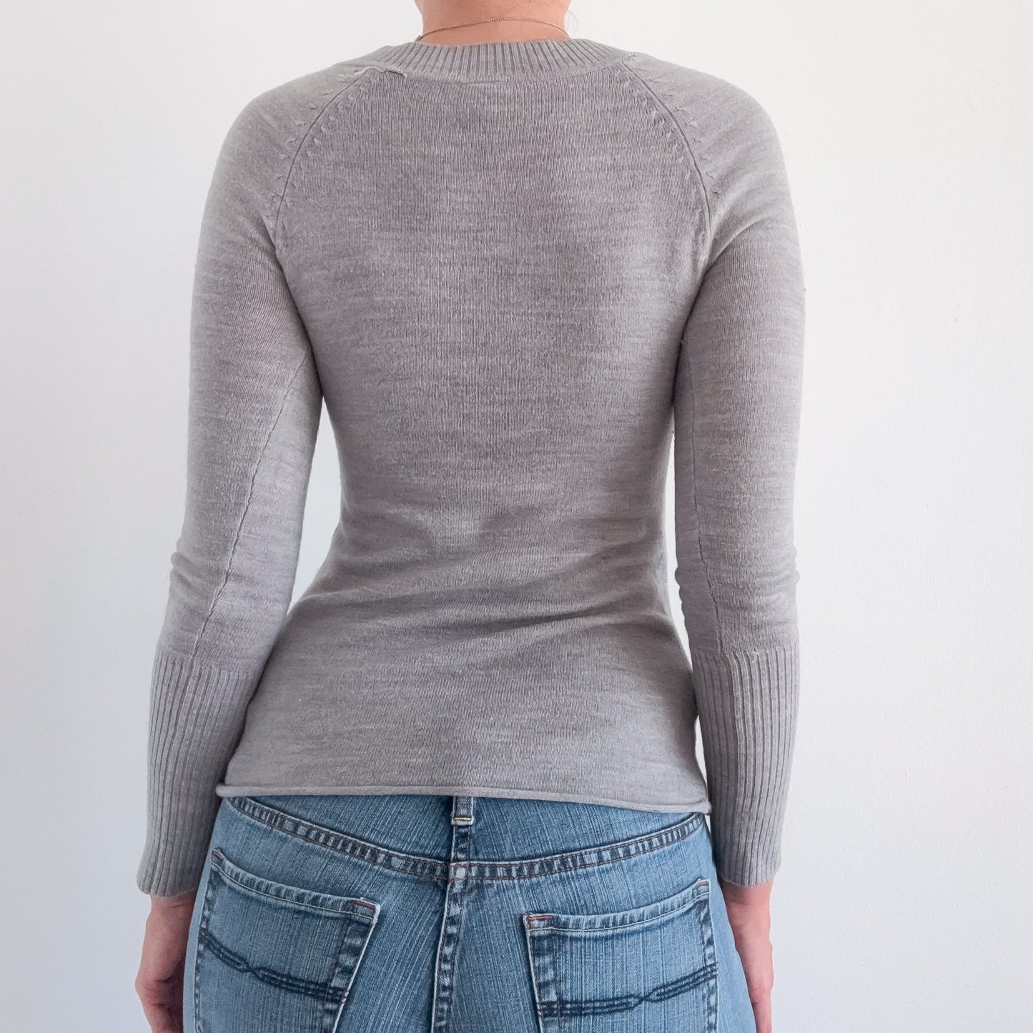Y2K Grey Knit V-Neck Top / SZ XS/S