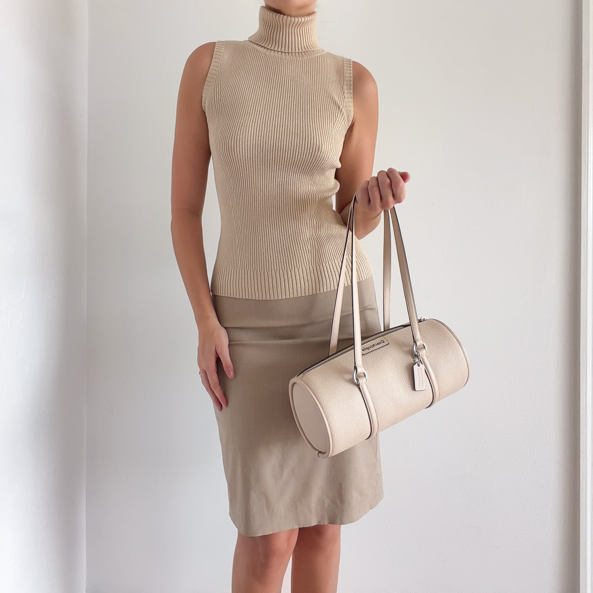 Coachtopia Cream Leather Barrel Handbag