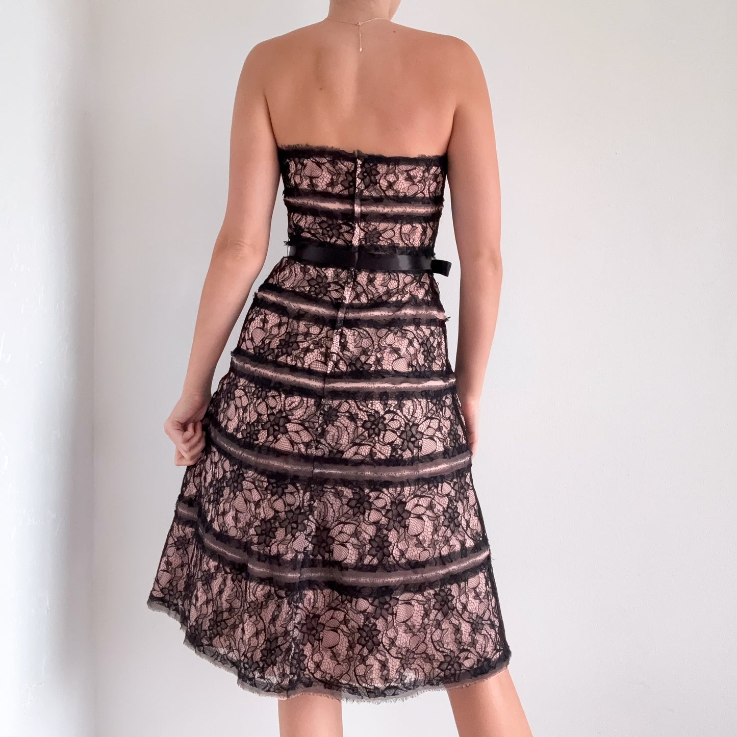 Y2K BCBGMaxAzria Black & Blush Lace Cocktail Dress / SZ 6