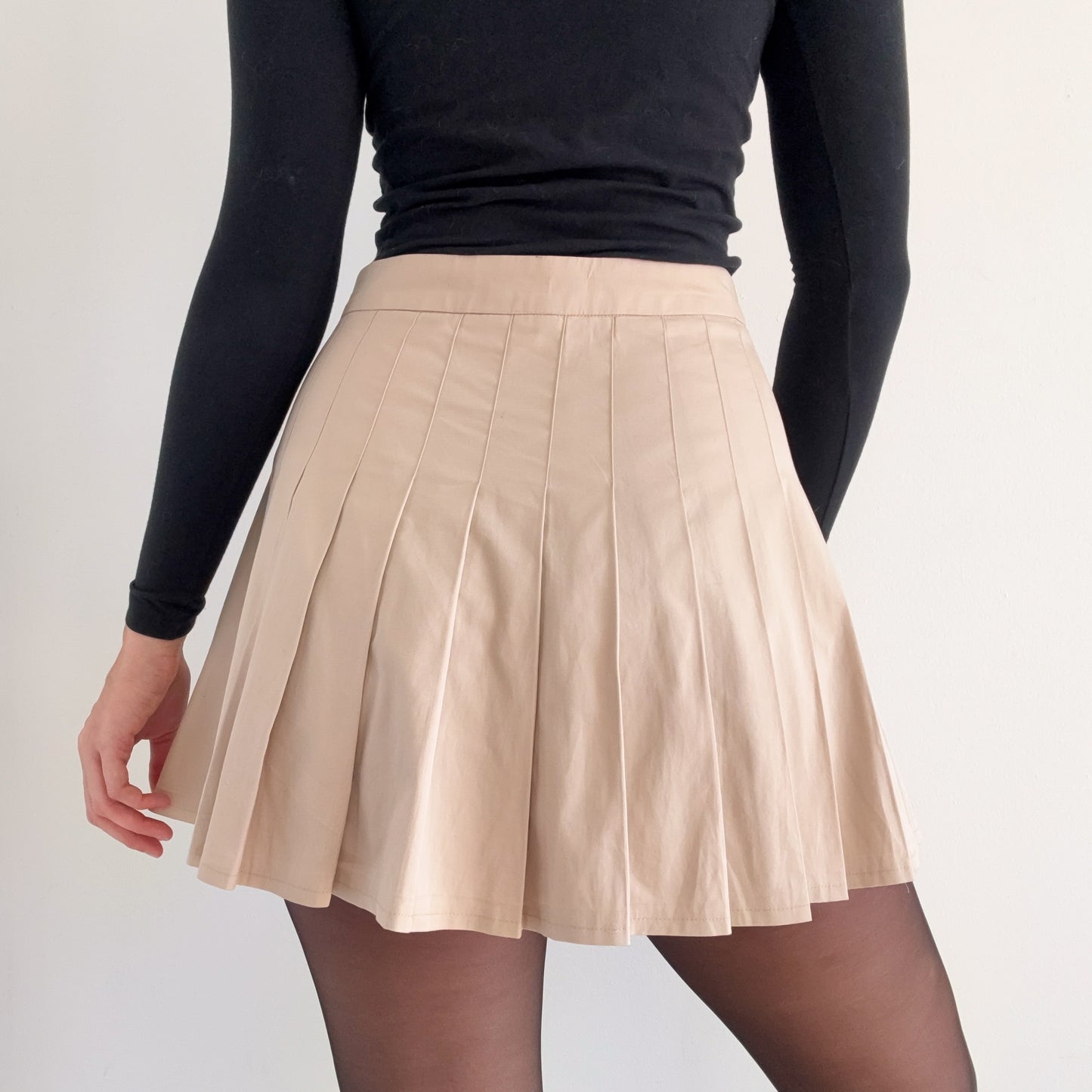 Burberry Khaki Pleated Mini Skirt / SZ M/L