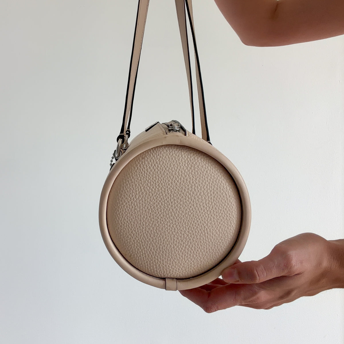 Coachtopia Cream Leather Barrel Handbag