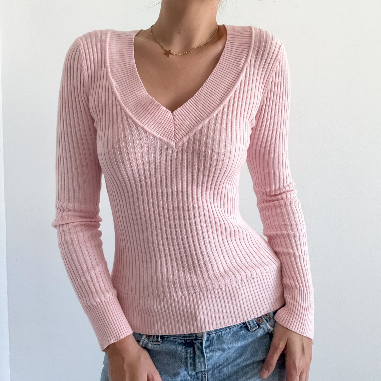 Y2K Baby Pink Ribbed Knit V-Neck / SZ M
