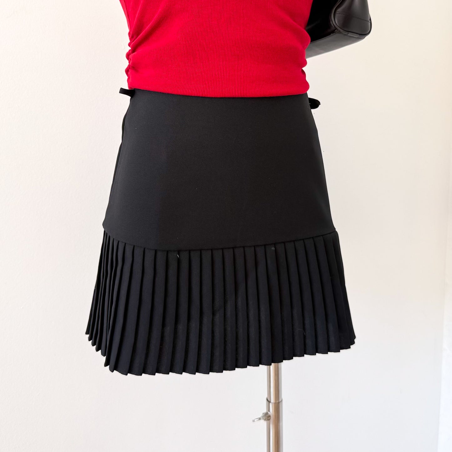 Y2K Rave Pleated Mini Skirt / SZ 0/2