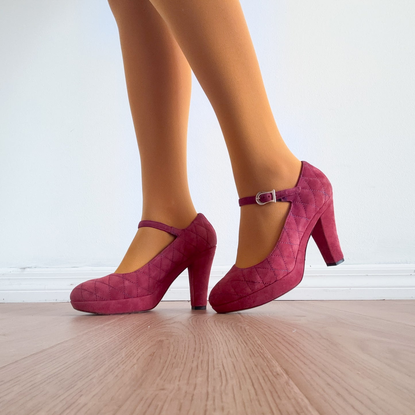 Y2K Muted Red Suede Maryjane Pumps / SZ 8