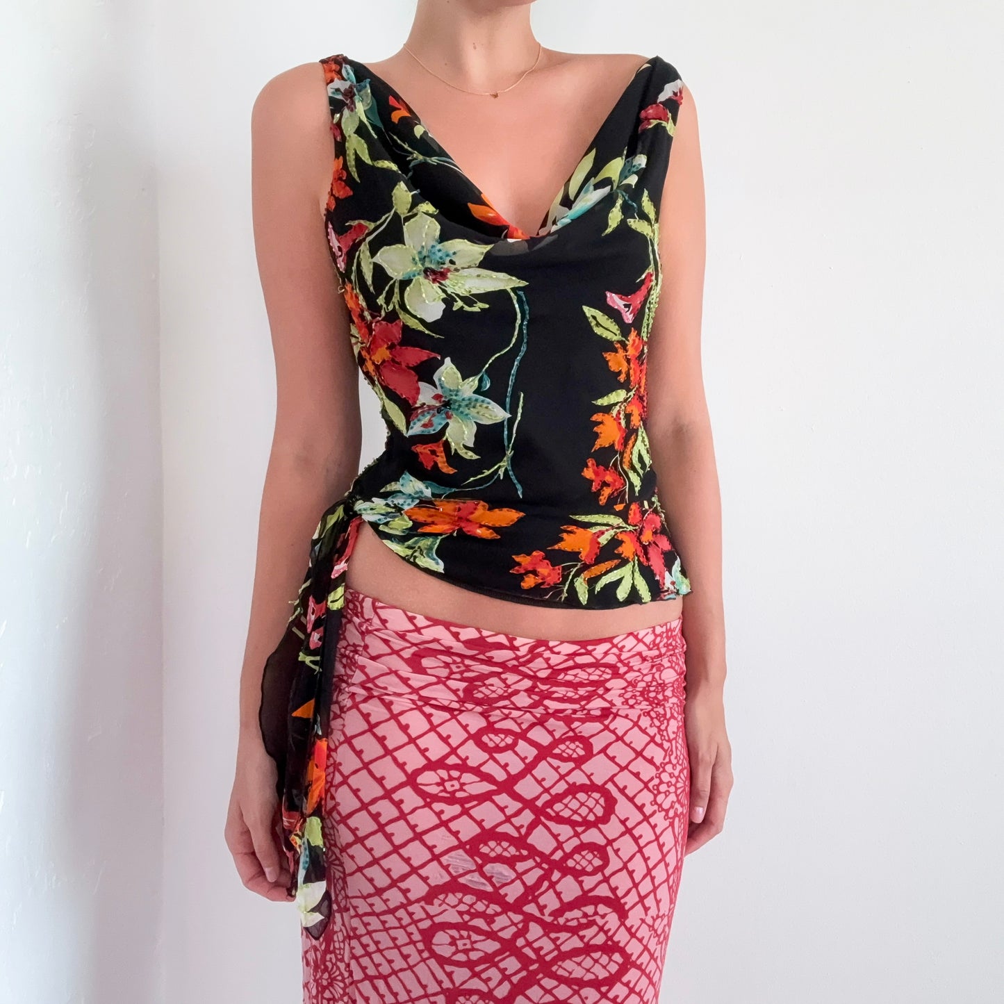 Y2K Cache Black Tropical Silk Floral Top / SZ M