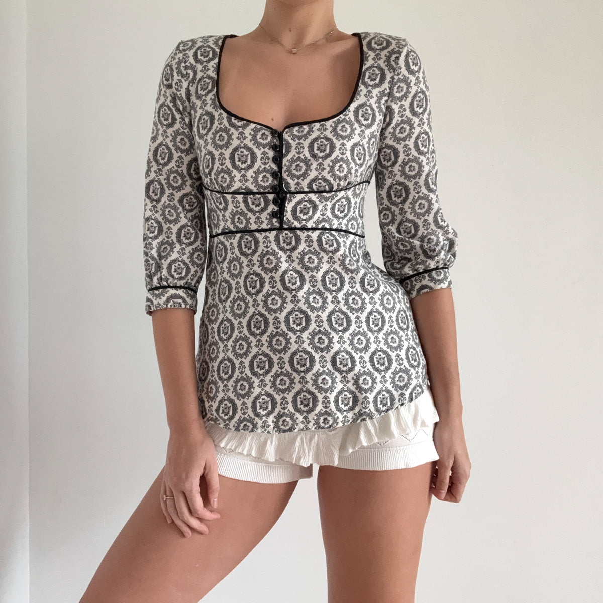 Y2K Black & Ivory Printed Blouse / SZ S