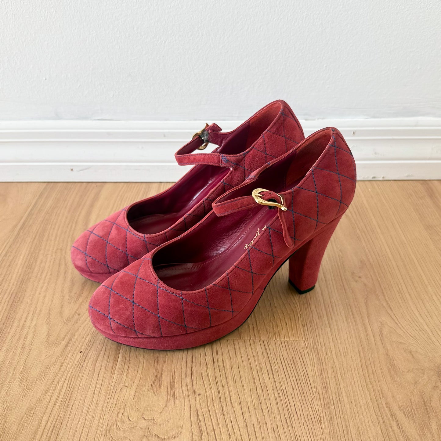 Y2K Muted Red Suede Maryjane Pumps / SZ 8