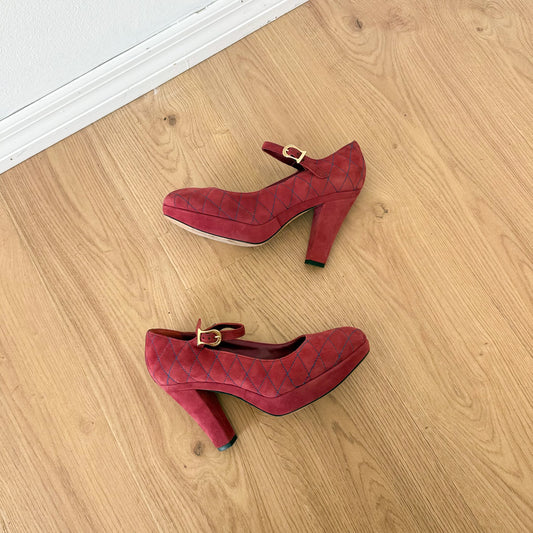 Y2K Muted Red Suede Maryjane Pumps / SZ 8