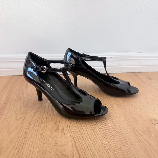 Y2K Back Patent T-Strap Mary Jane Pumps / SZ 8.5