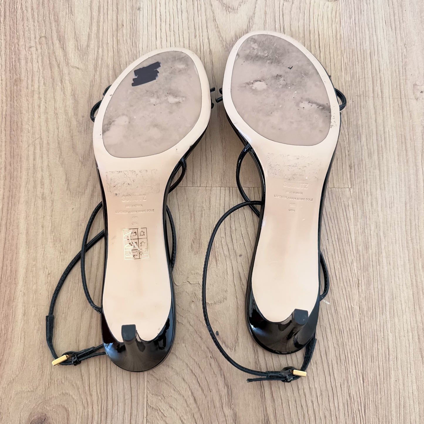 Schutz Black Patent Bow Dainty Heels / SZ 9