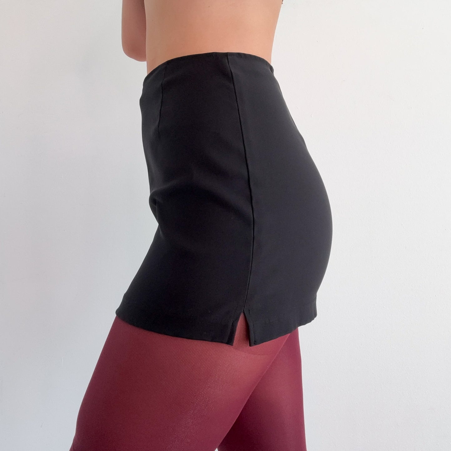 90's Black High Waist Mini Skirt / SZ 4