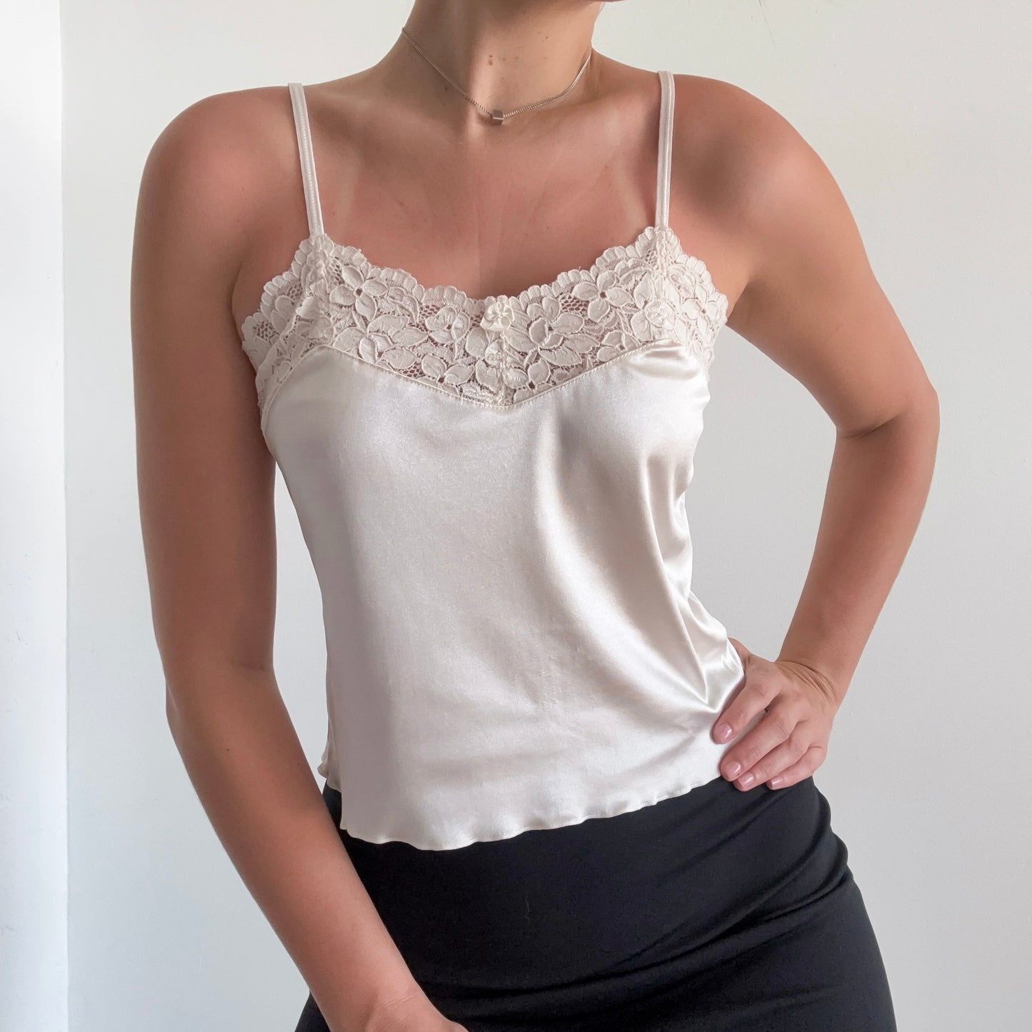 90's Ivory Shiny Lace Slip Tank / SZ S-M